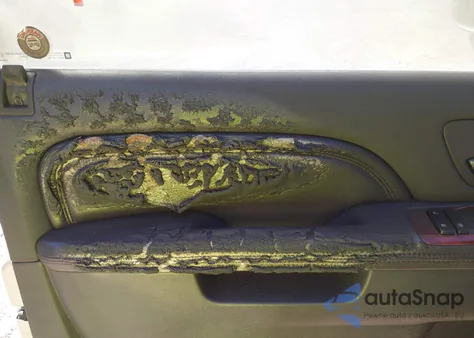 2011 Cadillac Escalade Premium from USA, damaged, VIN 1GYS4CEF1BR160800